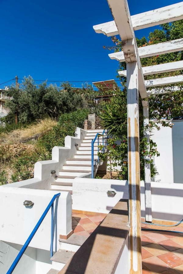 Villa Euphoria In Aegina, A' Marathonas Bay Екстериор снимка